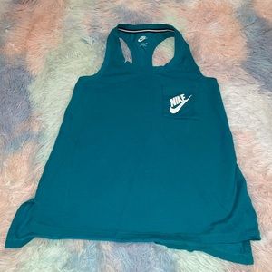 Nike tank